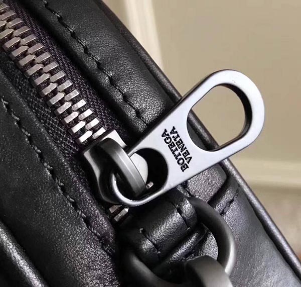 ボッテガヴェネタ BOTTEGA VENETA  セカンドバッグ ネロ ブラック系 477618-v4651-1000
